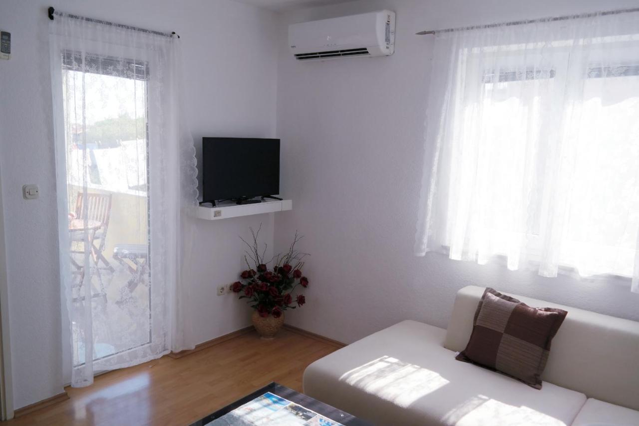 Apartments Gabrijel โวดีเซ ภายนอก รูปภาพ